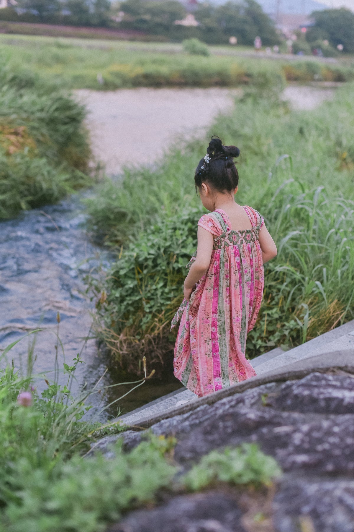 Rainbow Willow girls' Hanfu-inspired dress, flowing skirt view
