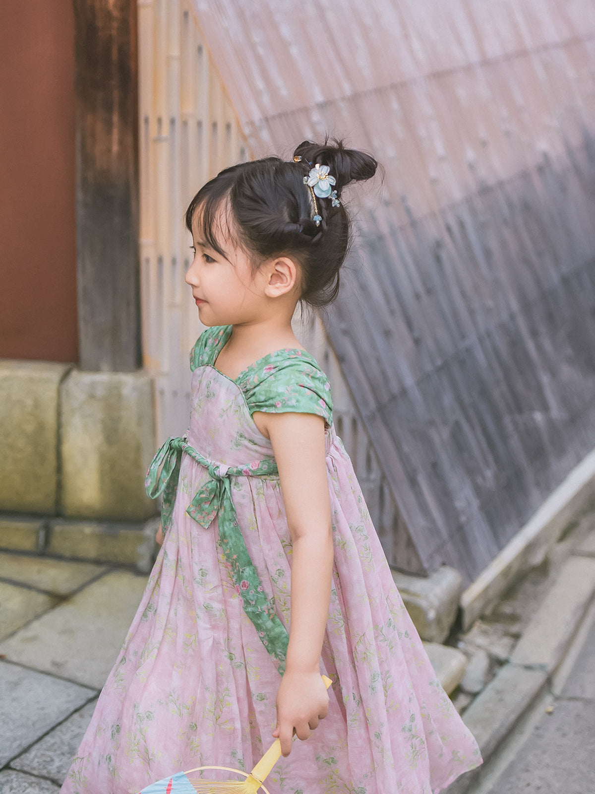 Spring Blush blush pink Hanfu-inspired dress with green floral accents